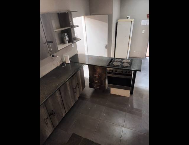 10 BEDROOM FREESTANDING FOR SALE IN HURST HILL